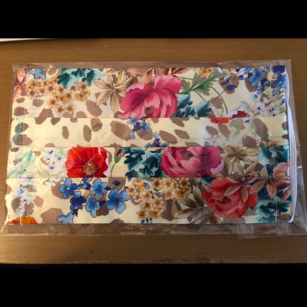 NWT Johnny Was cotton floral face mask